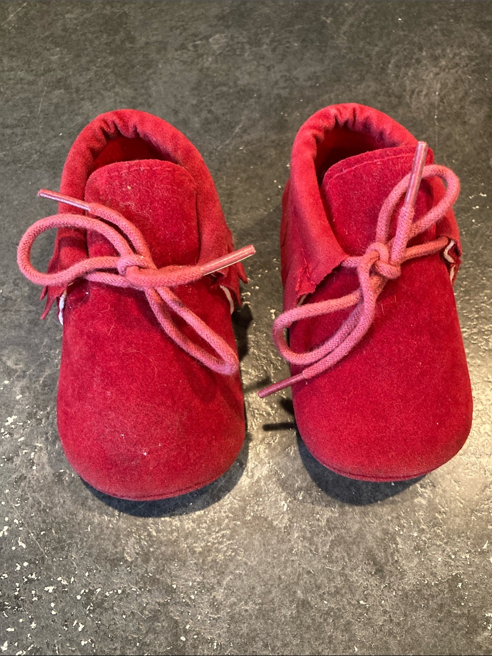 Girls Baby red fringe moccasin boots size 6-12 months